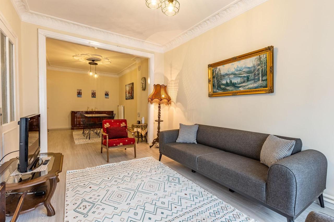Charming Apartment Surrounded By Vibrant Attractions In Kadikoy Istanbul Exterior foto